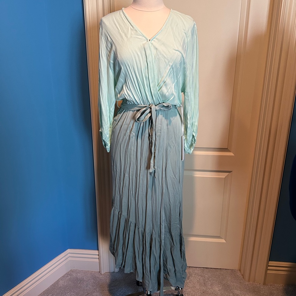 Elegant Light Blue Maxi Dress